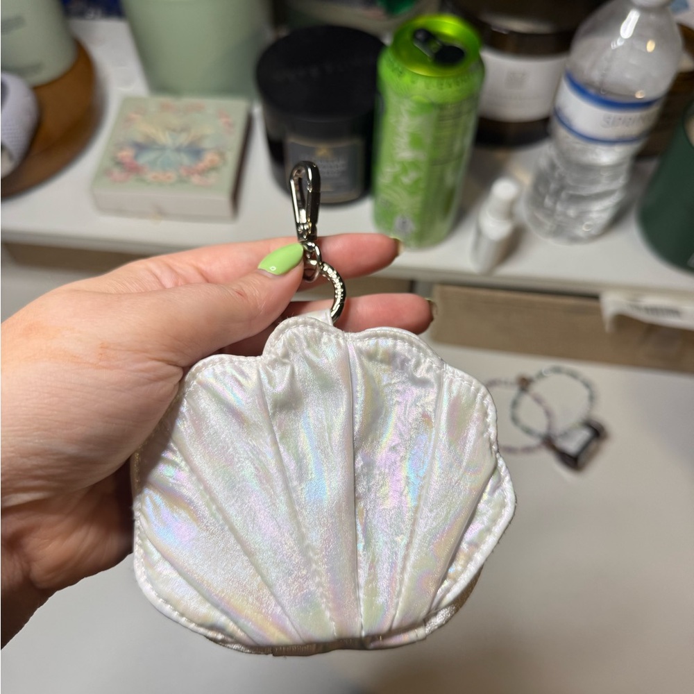 Baggu Shell Keychain Charm